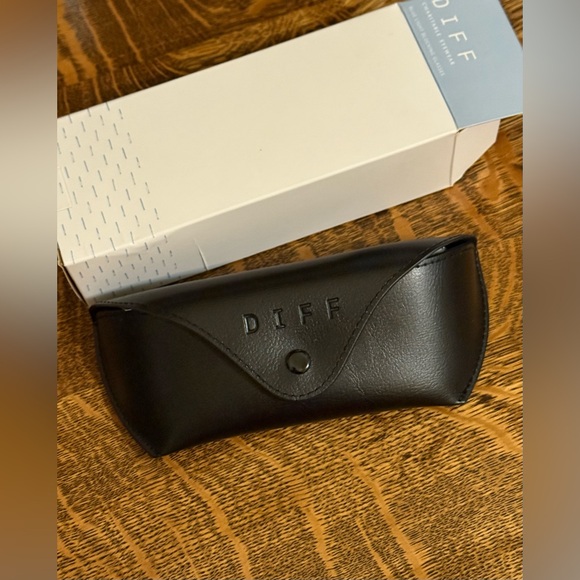 DIFF Bella XS $98 Tortoise Shell Glasses - Picture 5 of 6